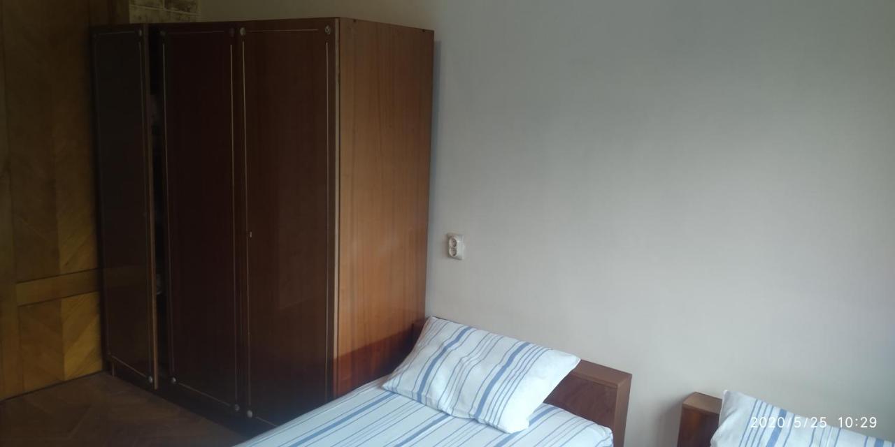 Уютная Комната Gagra Exterior foto